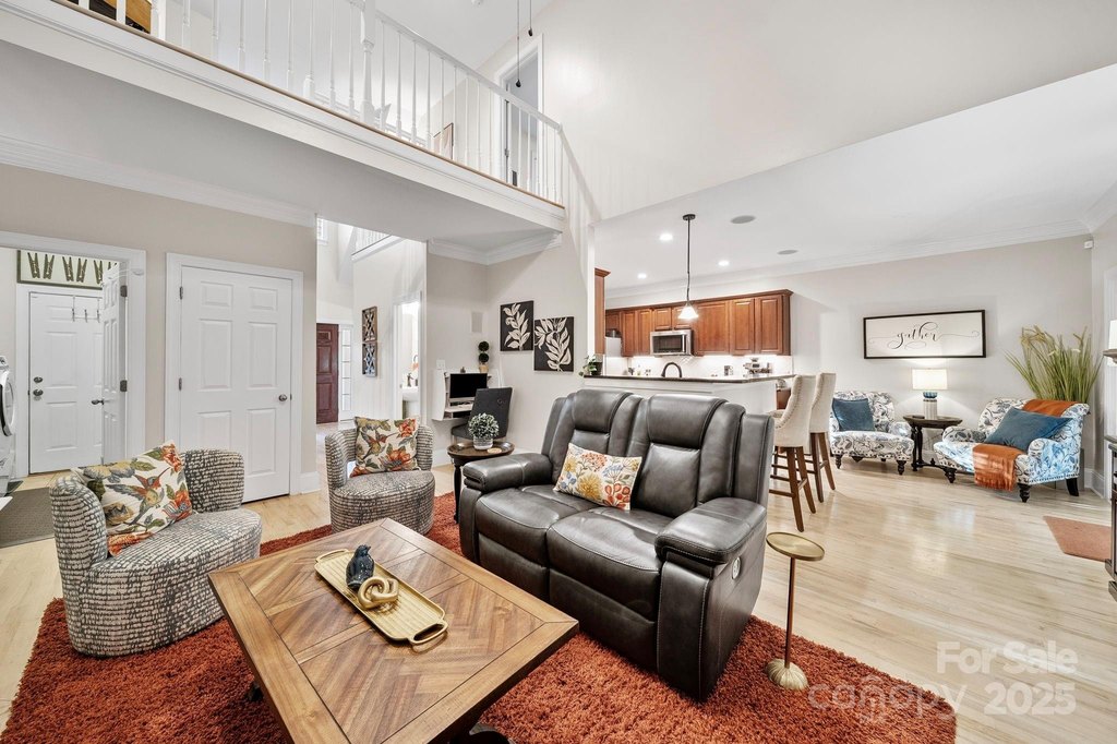 Cramerton, North Carolina, 28032, United States, 3 Bedrooms Bedrooms, ,3.5 BathroomsBathrooms,Residential,Forsale,2007724