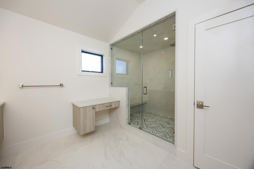 Ventnor, New Jersey, 08406, United States, 6 Bedrooms Bedrooms, ,6 BathroomsBathrooms,Residential,Forsale,2004612