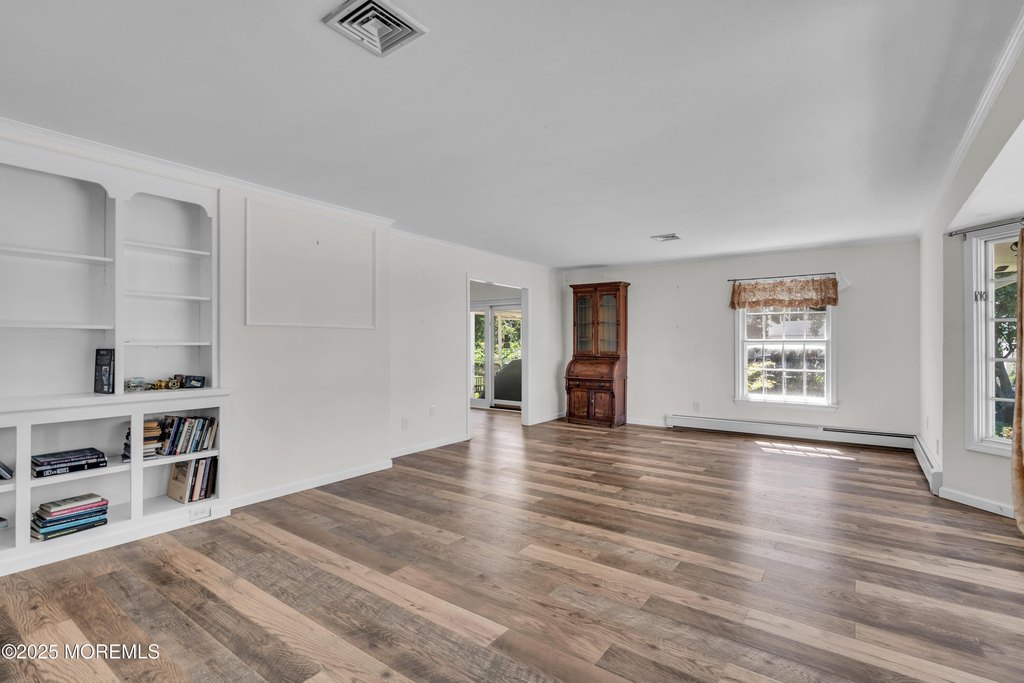 Toms River, New Jersey, 08753, United States, 3 Bedrooms Bedrooms, ,2 BathroomsBathrooms,Residential,Forsale,1966076