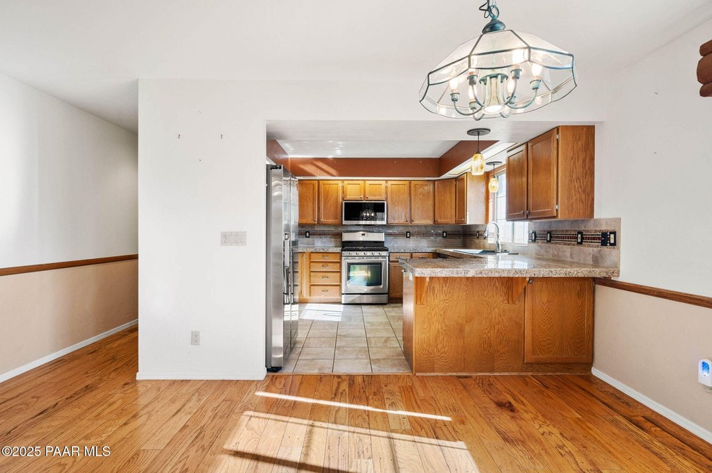 Prescott, Arizona, 86301, United States, 3 Bedrooms Bedrooms, ,6.5 BathroomsBathrooms,Residential,Forsale,2011291