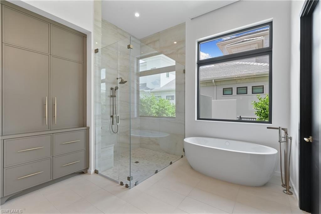 FORT MYERS, Florida, 33908, United States, 5 Bedrooms Bedrooms, ,5.5 BathroomsBathrooms,Residential,Forsale,2004750