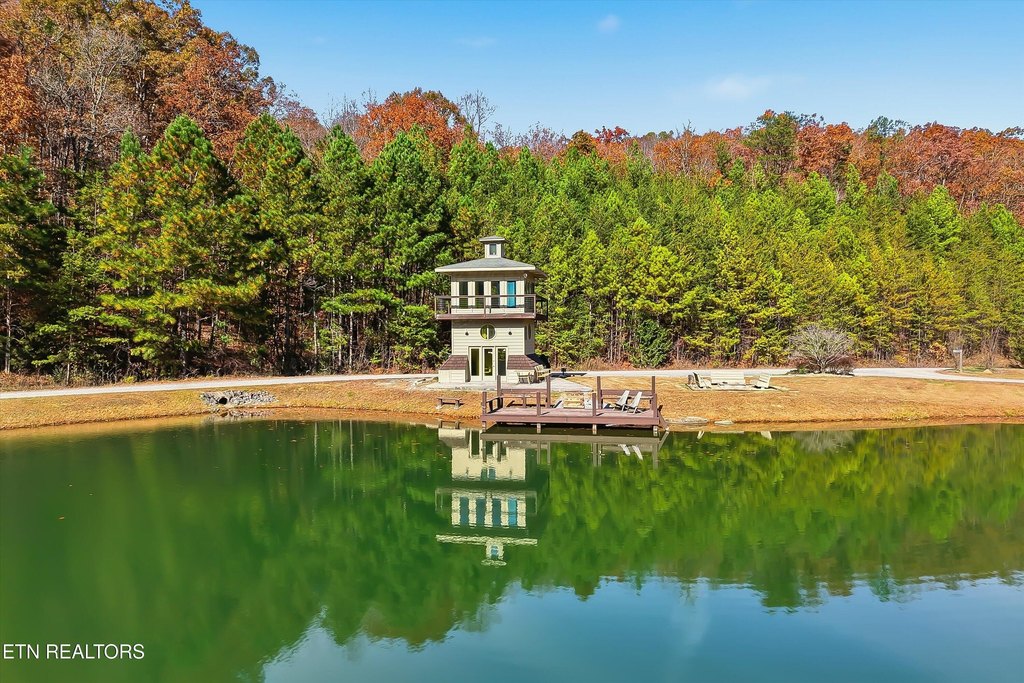 Maryville, Tennessee, 37803, United States, 2 Bedrooms Bedrooms, ,2.5 BathroomsBathrooms,Residential,Forsale,1999450