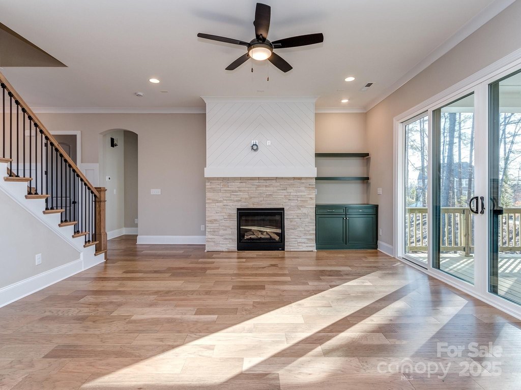 Tega Cay, South Carolina, 29708, United States, 5 Bedrooms Bedrooms, ,4.5 BathroomsBathrooms,Residential,Forsale,2007725