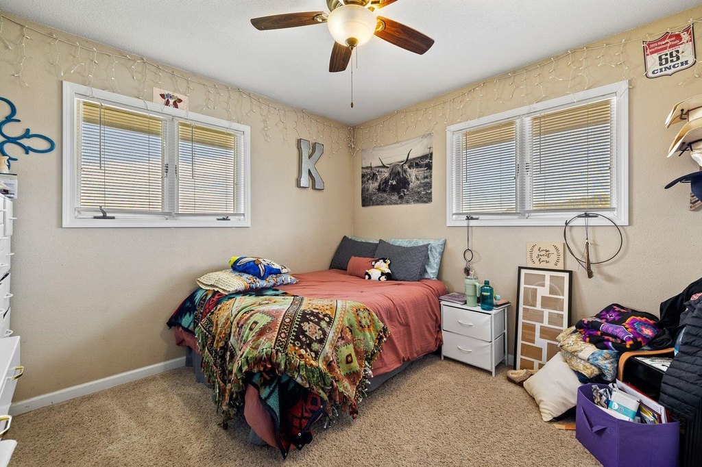 Custer, South Dakota, 57730, United States, 5 Bedrooms Bedrooms, ,2 BathroomsBathrooms,Residential,Forsale,2011080