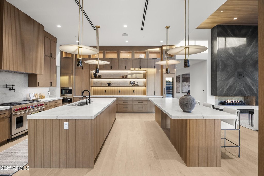 Scottsdale, Arizona, 85254, United States, 6 Bedrooms Bedrooms, ,6.5 BathroomsBathrooms,Residential,Forsale,2004934