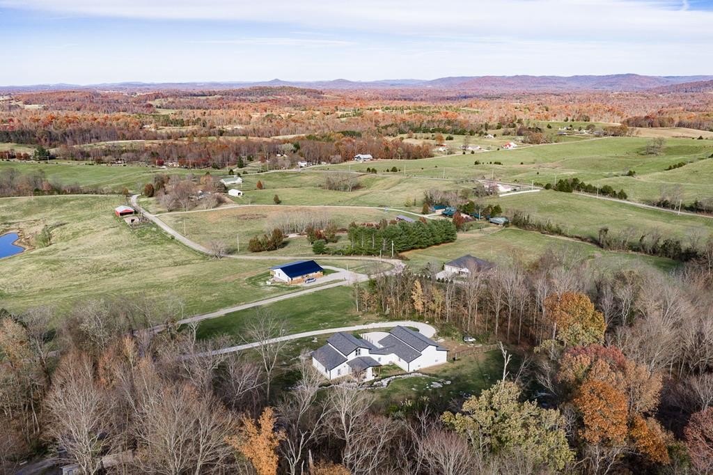 Monroe, Tennessee, 38573, United States, 3 Bedrooms Bedrooms, ,3.5 BathroomsBathrooms,Residential,Forsale,2010936