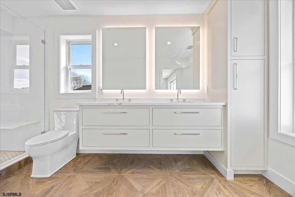 Margate, New Jersey, 08402, United States, 5 Bedrooms Bedrooms, ,4.5 BathroomsBathrooms,Residential,Forsale,2004610