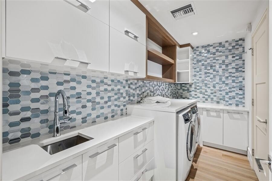 Delray Beach, Florida, 33444, United States, 5 Bedrooms Bedrooms, ,5.5 BathroomsBathrooms,Residential,Forsale,1996336