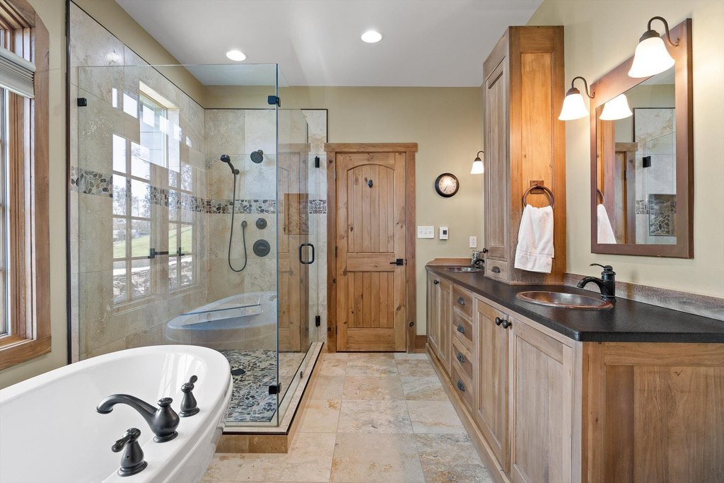 Ten Mile, Tennessee, 37880, United States, 3 Bedrooms Bedrooms, ,3.5 BathroomsBathrooms,Residential,Forsale,2009597