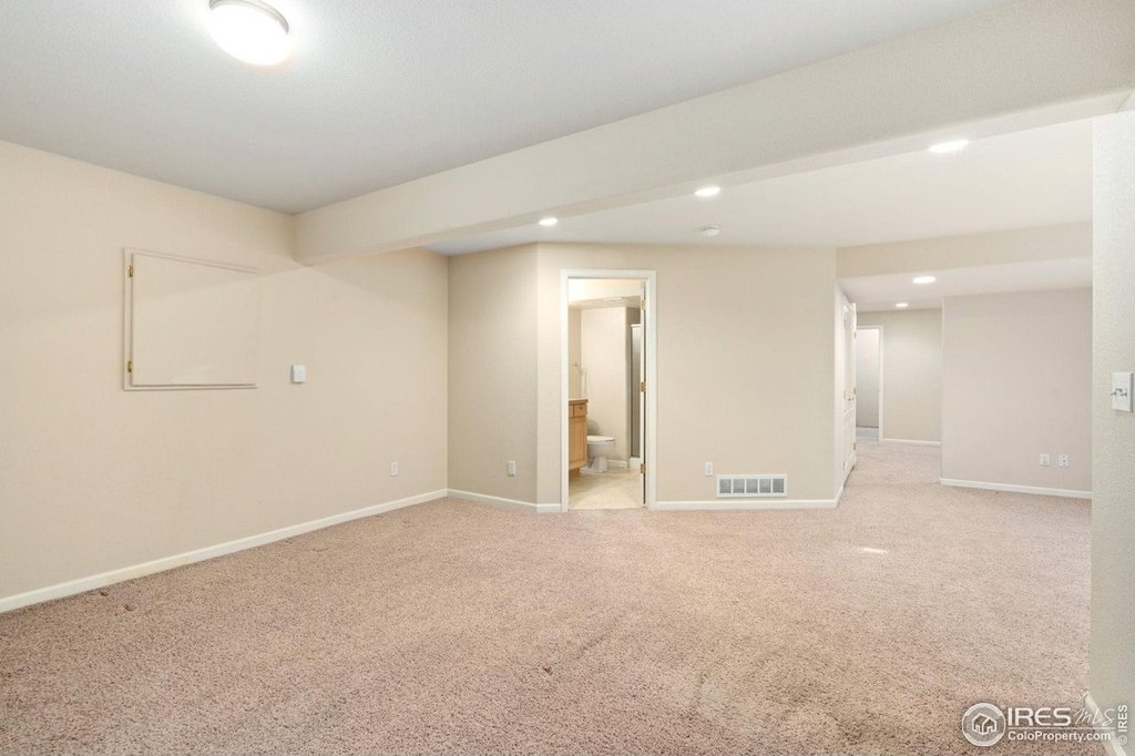 Loveland, Colorado, 80538, United States, 3 Bedrooms Bedrooms, ,3.5 BathroomsBathrooms,Residential,Forsale,2004288