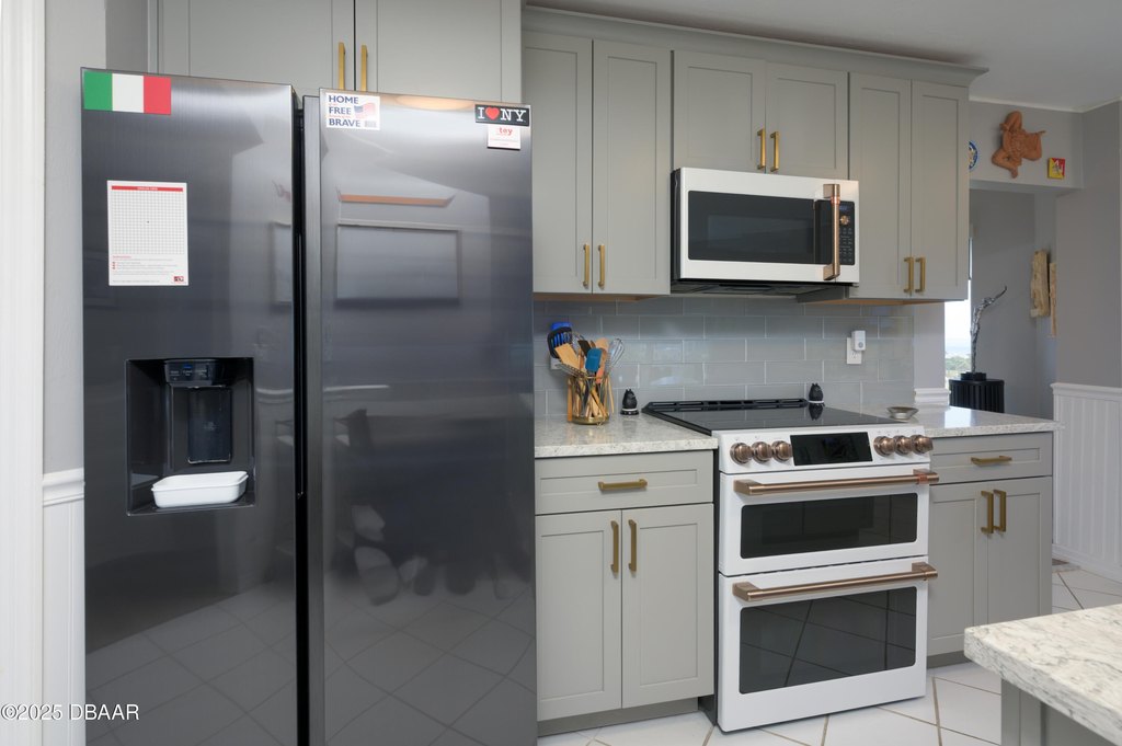 Daytona Beach Shores, Florida, 32118, United States, 3 Bedrooms Bedrooms, ,3 BathroomsBathrooms,Residential,Forsale,1990068