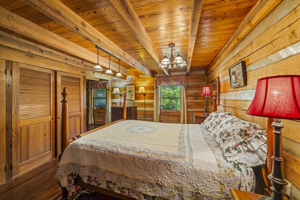 Jefferson City, Tennessee, 37760, United States, 3 Bedrooms Bedrooms, ,2 BathroomsBathrooms,Residential,Forsale,2002623