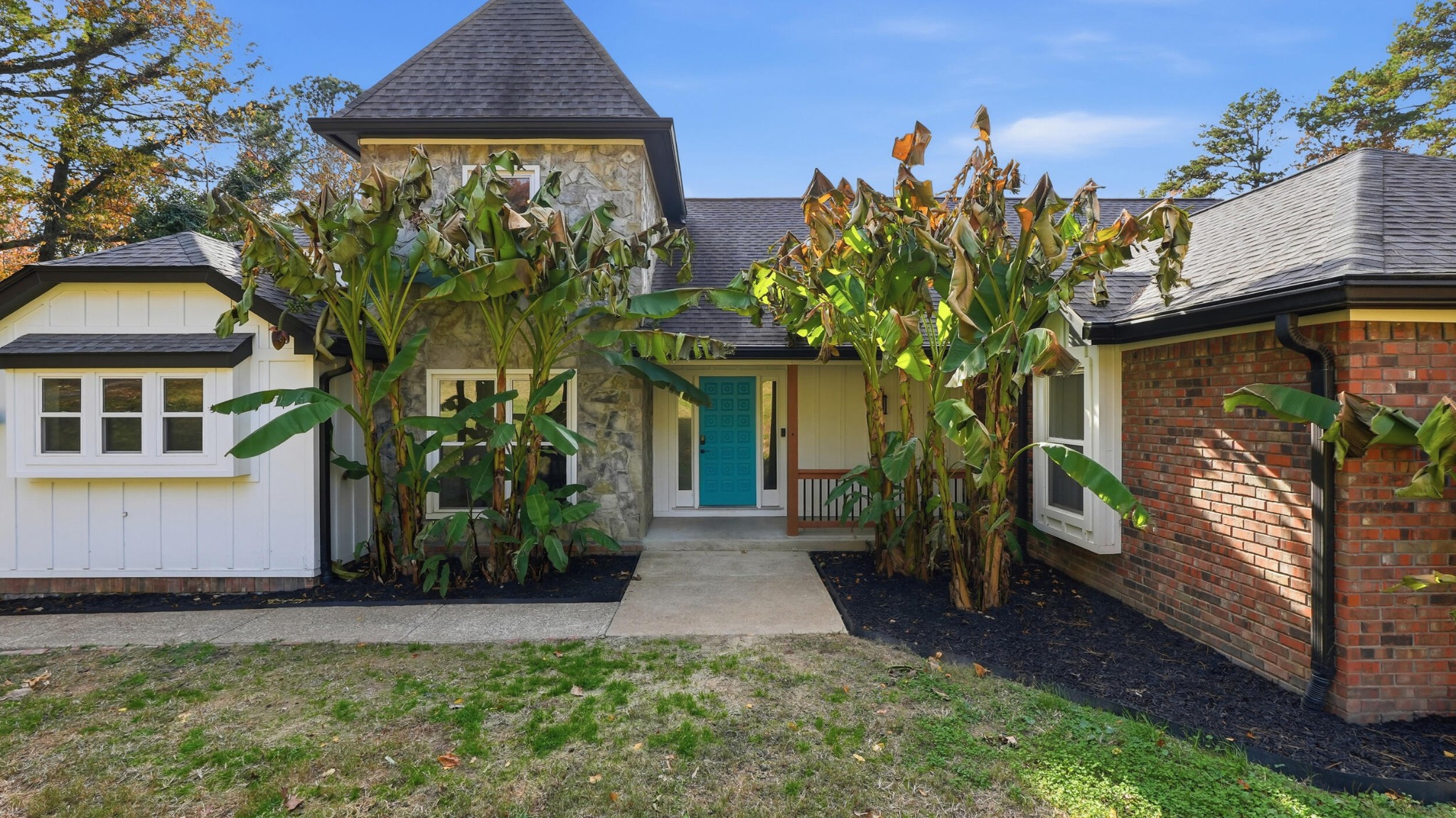 Chattanooga, Tennessee, 37416, United States, 6 Bedrooms Bedrooms, ,4 BathroomsBathrooms,Residential,Forsale,2004678