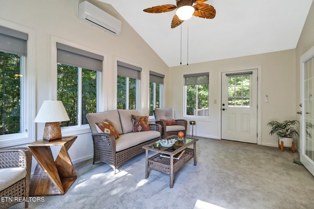 Crossville, Tennessee, 38558, United States, 3 Bedrooms Bedrooms, ,2 BathroomsBathrooms,Residential,Forsale,1952855