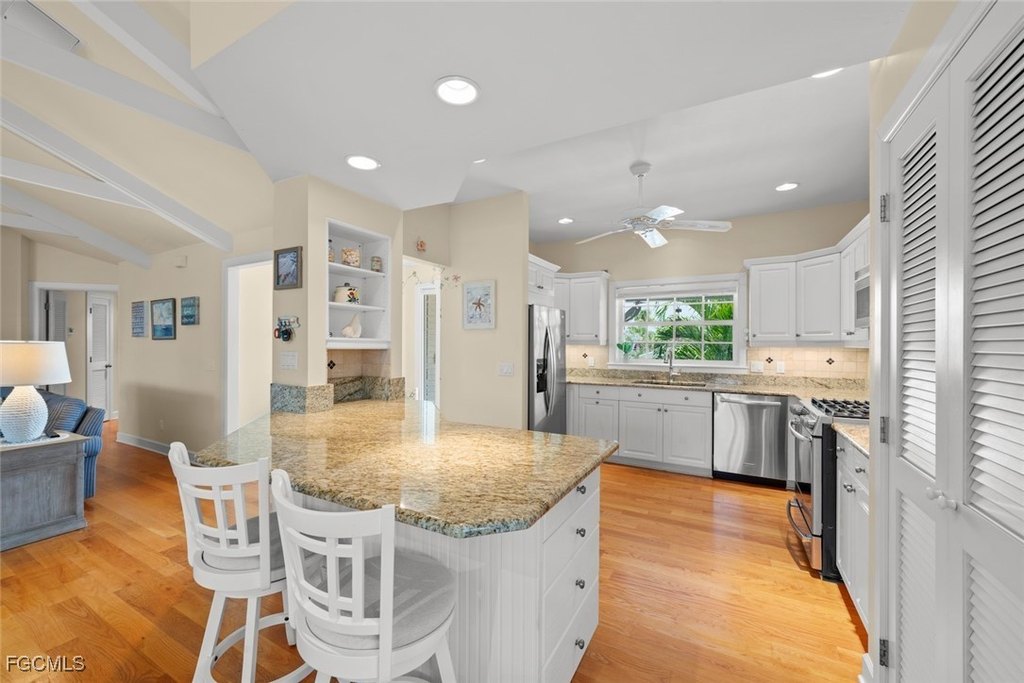 Sanibel, Florida, 33957, United States, 3 Bedrooms Bedrooms, ,2 BathroomsBathrooms,Residential,Forsale,2004799