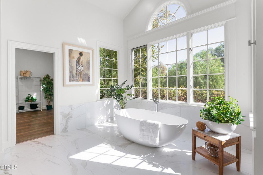 Camarillo, California, 93012, United States, 5 Bedrooms Bedrooms, ,6.5 BathroomsBathrooms,Residential,Forsale,2004523