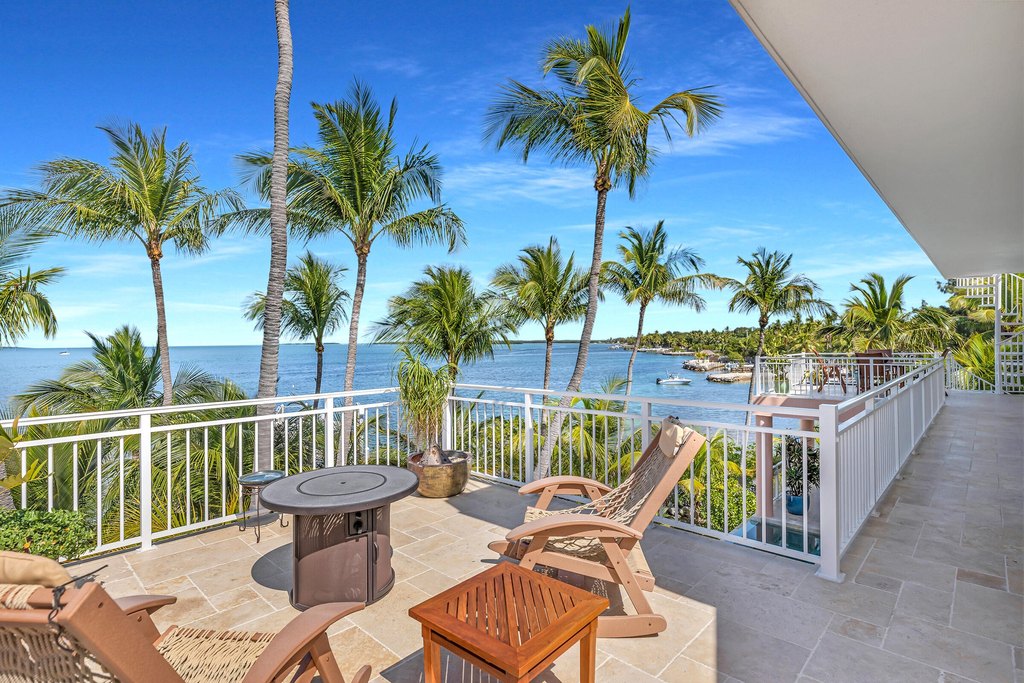 Upper Matecumbe Key Islamorada, Florida, 33036, United States, 3 Bedrooms Bedrooms, ,2.5 BathroomsBathrooms,Residential,Forsale,2004341