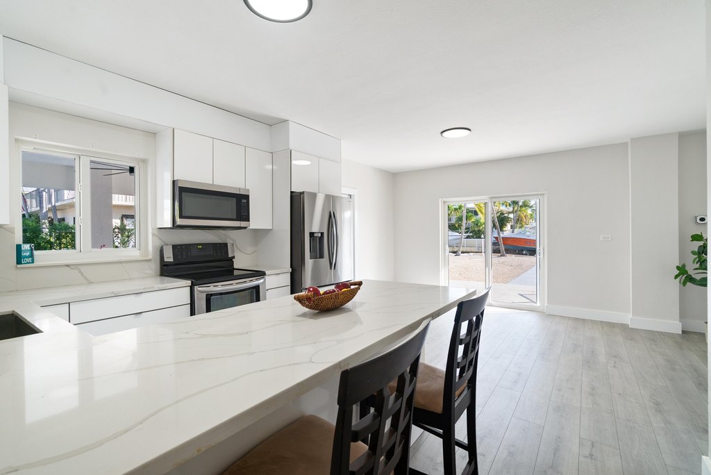 Key Largo, Florida, 33037, United States, 5 Bedrooms Bedrooms, ,3 BathroomsBathrooms,Residential,Forsale,2011098