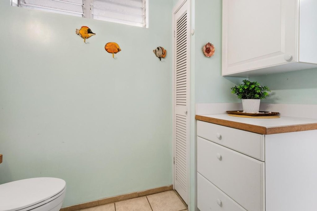 Kailua-Kona, Hawaii, 96740, United States, ,1 BathroomBathrooms,Residential,Forsale,2004412