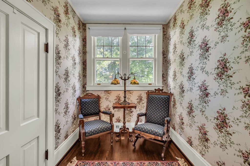 Chattanooga, Tennessee, 37404, United States, 5 Bedrooms Bedrooms, ,4 BathroomsBathrooms,Residential,Forsale,1963589