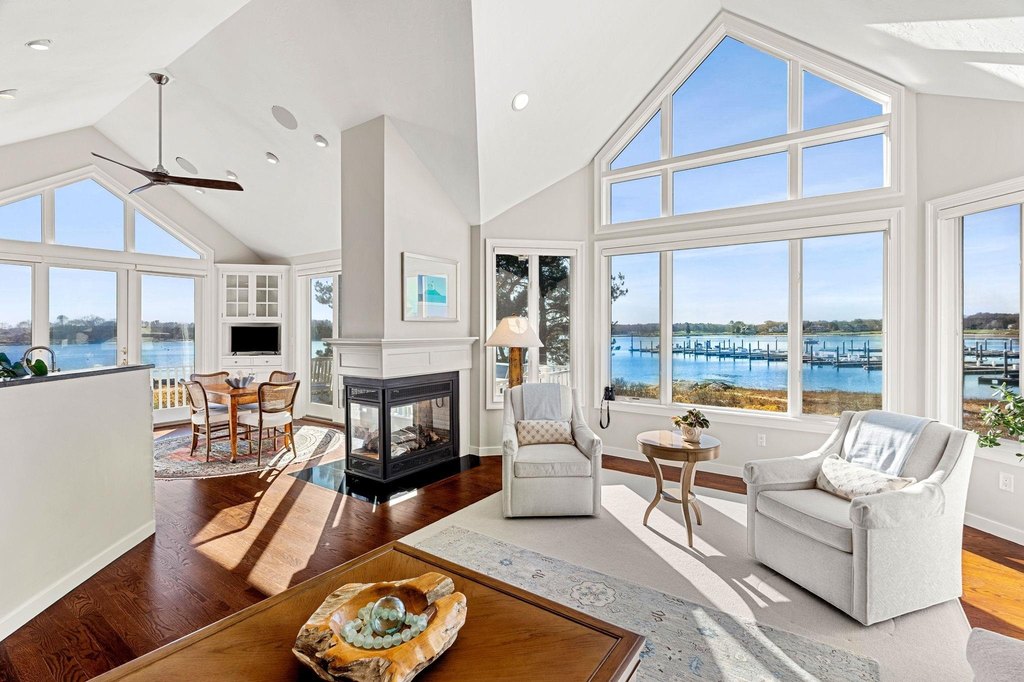 New Castle, New Hampshire, 03854, United States, 3 Bedrooms Bedrooms, ,3.5 BathroomsBathrooms,Residential,Forsale,2004717