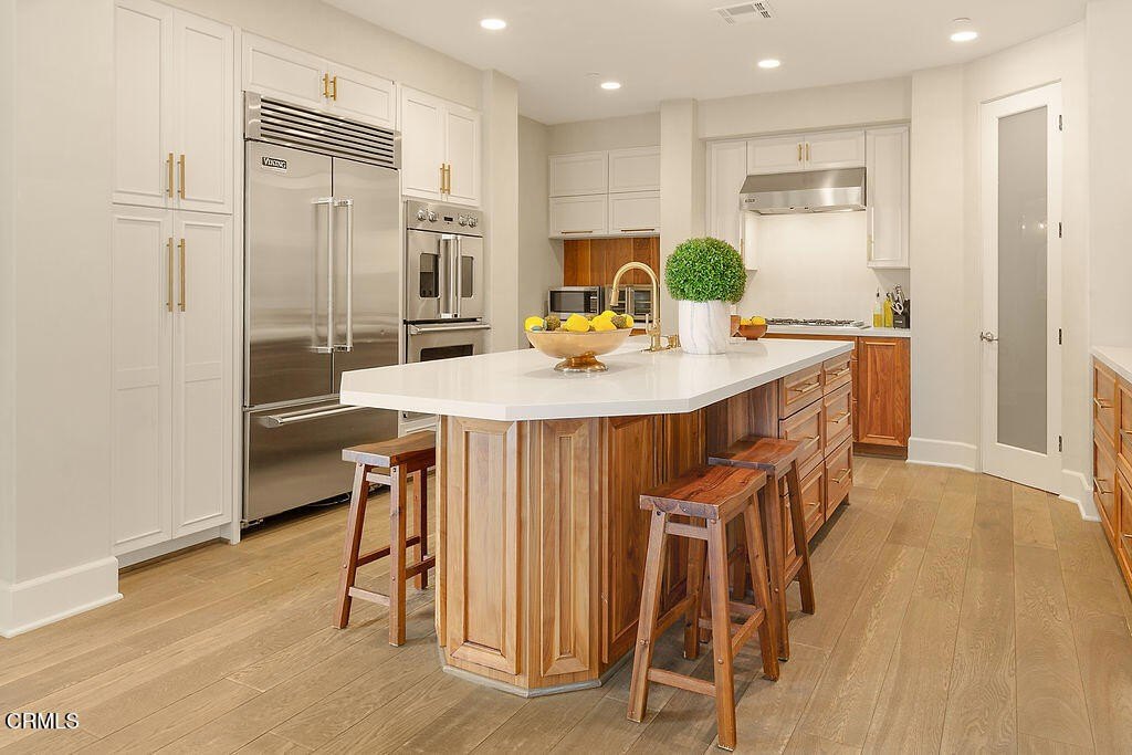 Thousand Oaks, California, 91362, United States, 4 Bedrooms Bedrooms, ,3.5 BathroomsBathrooms,Residential,Forsale,2004525