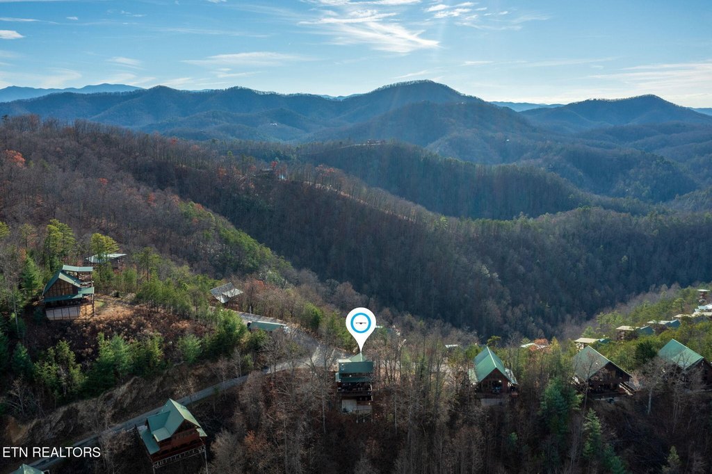 Sevierville, Tennessee, 37862, United States, 1 Bedroom Bedrooms, ,3 BathroomsBathrooms,Residential,Forsale,2012717