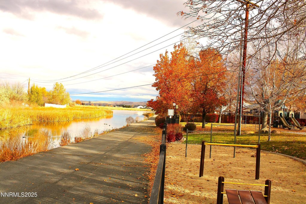 Reno, Nevada, 89502, United States, 4 Bedrooms Bedrooms, ,2 BathroomsBathrooms,Residential,Forsale,1998767