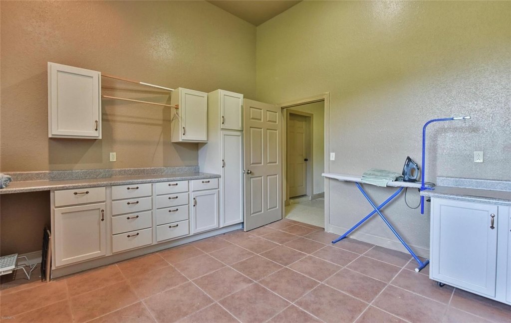 OCALA, Florida, 34482, United States, 7 Bedrooms Bedrooms, ,4.5 BathroomsBathrooms,Residential,Forsale,2004583