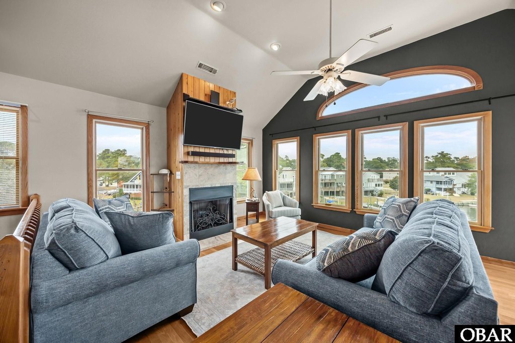 Kill Devil Hills, North Carolina, 27948, United States, 4 Bedrooms Bedrooms, ,3.5 BathroomsBathrooms,Residential,Forsale,2004898