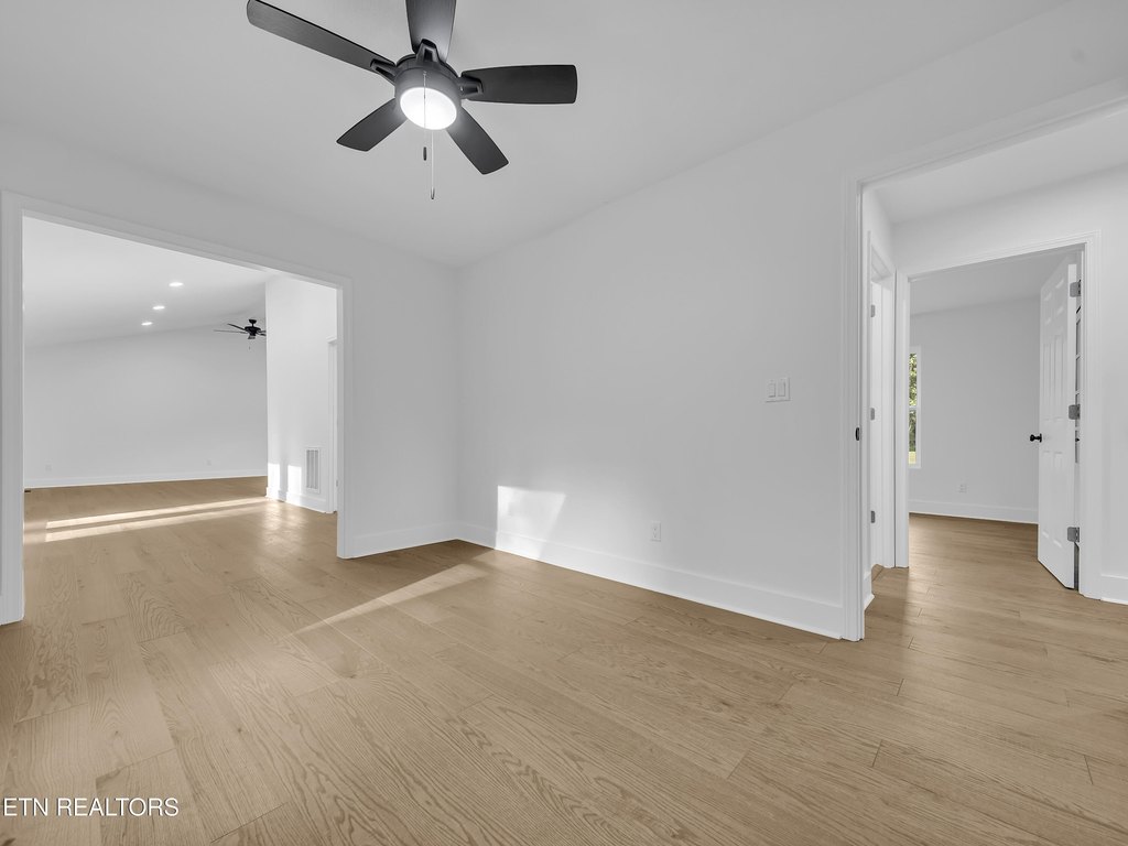 Maryville, Tennessee, 37801, United States, 3 Bedrooms Bedrooms, ,3 BathroomsBathrooms,Residential,Forsale,1973600