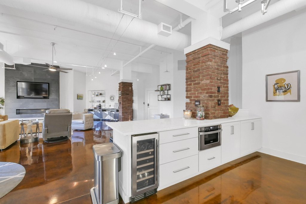 Chattanooga, Tennessee, 37402, United States, 2 Bedrooms Bedrooms, ,2 BathroomsBathrooms,Residential,Forsale,2004676