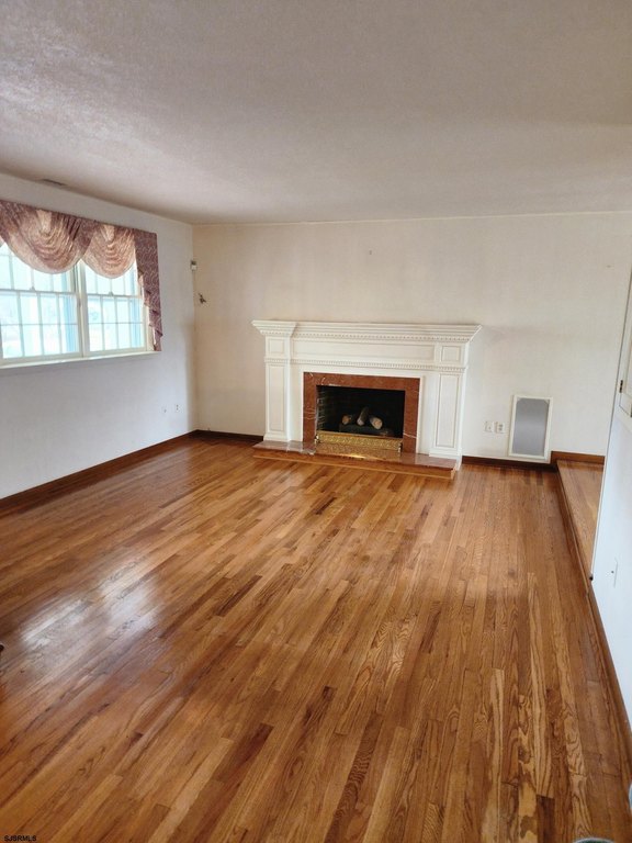 Linwood, New Jersey, 08221, United States, 4 Bedrooms Bedrooms, ,2 BathroomsBathrooms,Residential,Forsale,2004614