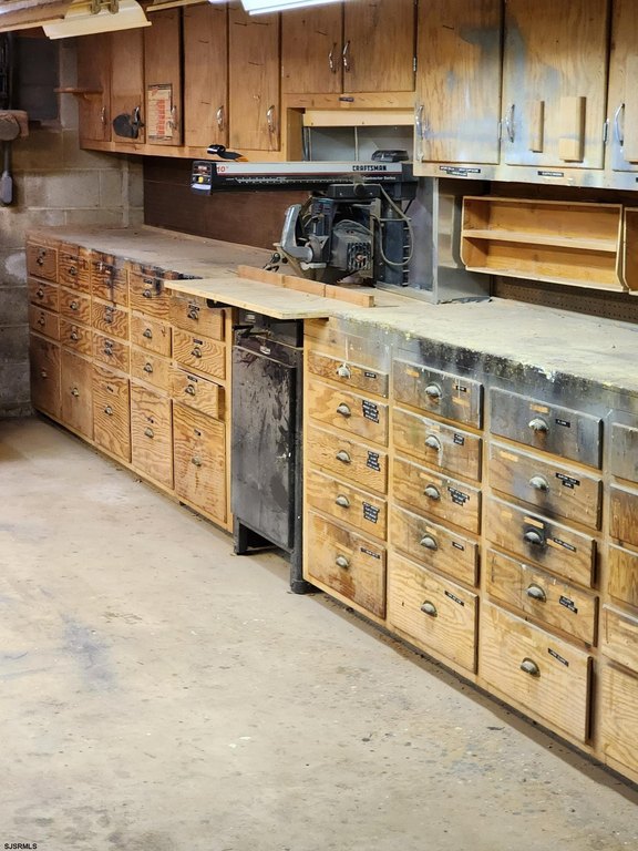 Linwood, New Jersey, 08221, United States, 4 Bedrooms Bedrooms, ,2 BathroomsBathrooms,Residential,Forsale,2004614