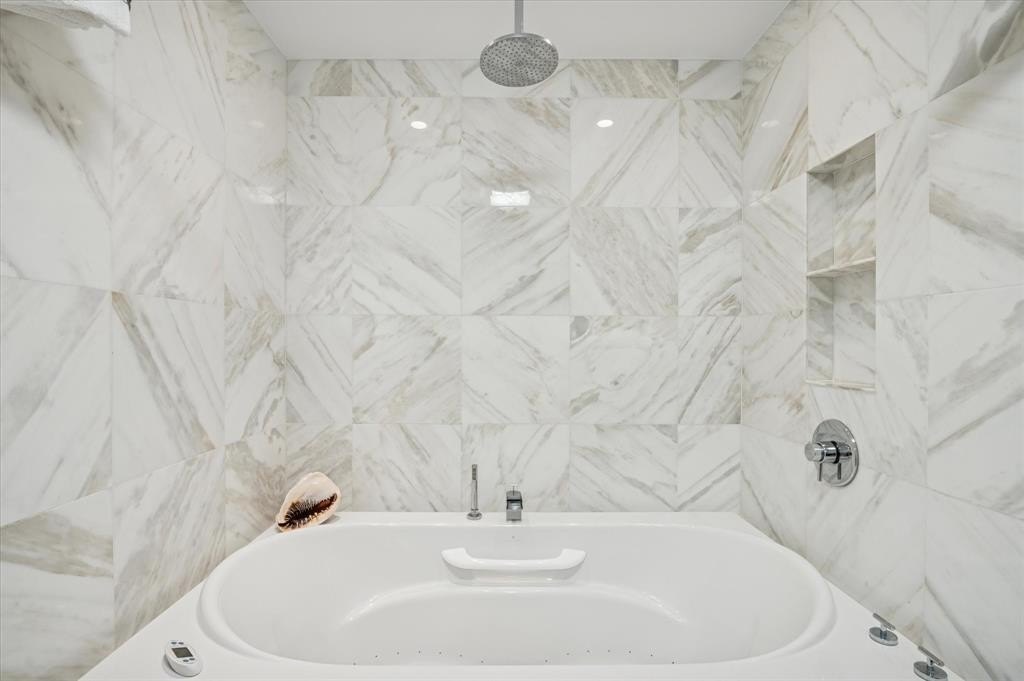 Wilton Manors, Florida, 33305, United States, 3 Bedrooms Bedrooms, ,2 BathroomsBathrooms,Residential,Forsale,2004492