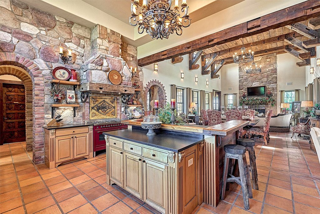 Navasota, Texas, 77868, United States, 4 Bedrooms Bedrooms, ,4 BathroomsBathrooms,Residential,Forsale,1954113