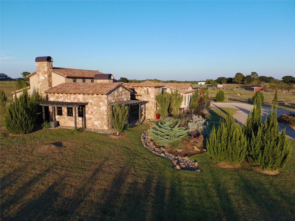 Navasota, Texas, 77868, United States, 4 Bedrooms Bedrooms, ,4 BathroomsBathrooms,Residential,Forsale,1954113