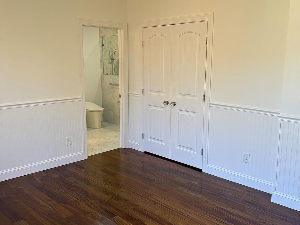 Flat Rock, North Carolina, 28731, United States, 3 Bedrooms Bedrooms, ,3 BathroomsBathrooms,Residential,Forsale,2004304