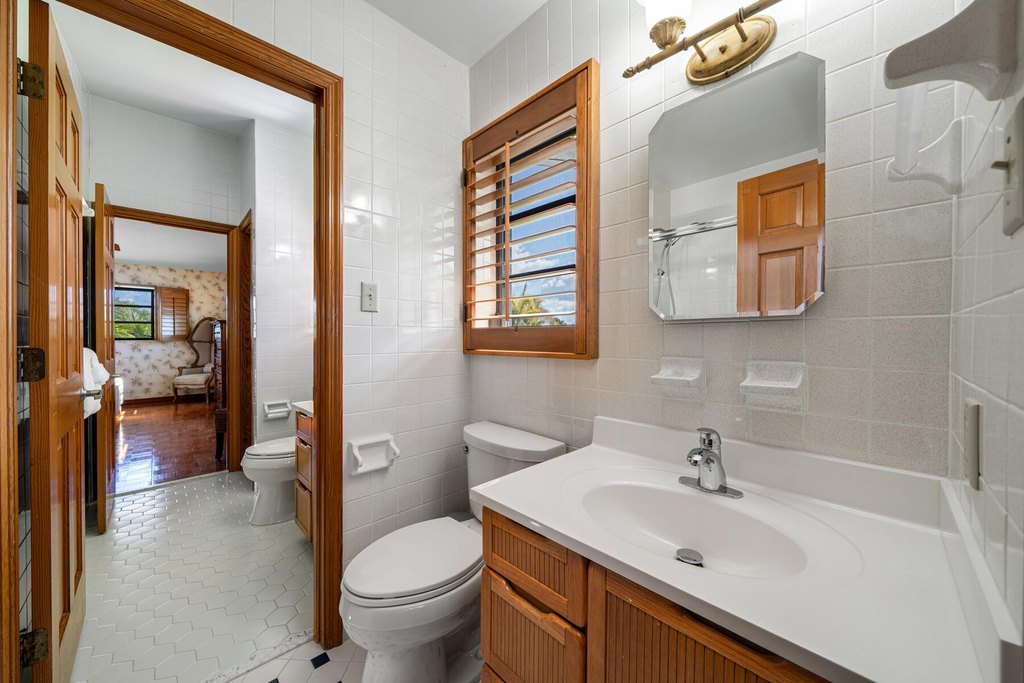 Marathon, Florida, 33050, United States, 3 Bedrooms Bedrooms, ,2.5 BathroomsBathrooms,Residential,Forsale,2011131