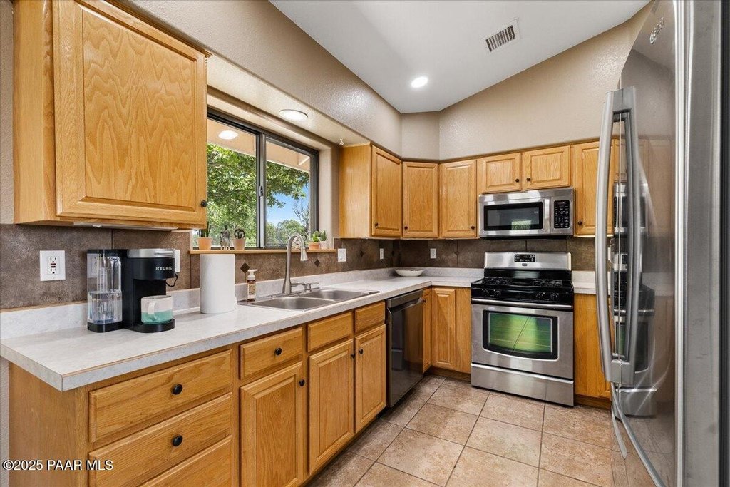 Paulden, Arizona, 86334, United States, 3 Bedrooms Bedrooms, ,2.5 BathroomsBathrooms,Residential,Forsale,1903147