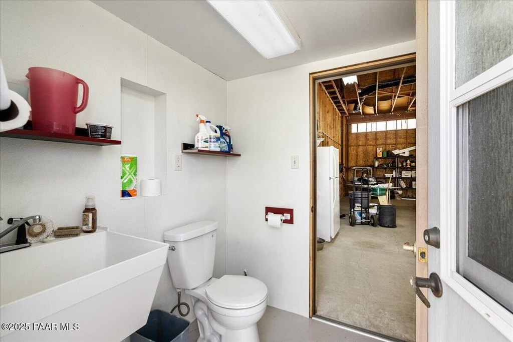 Paulden, Arizona, 86334, United States, 3 Bedrooms Bedrooms, ,2.5 BathroomsBathrooms,Residential,Forsale,1903147