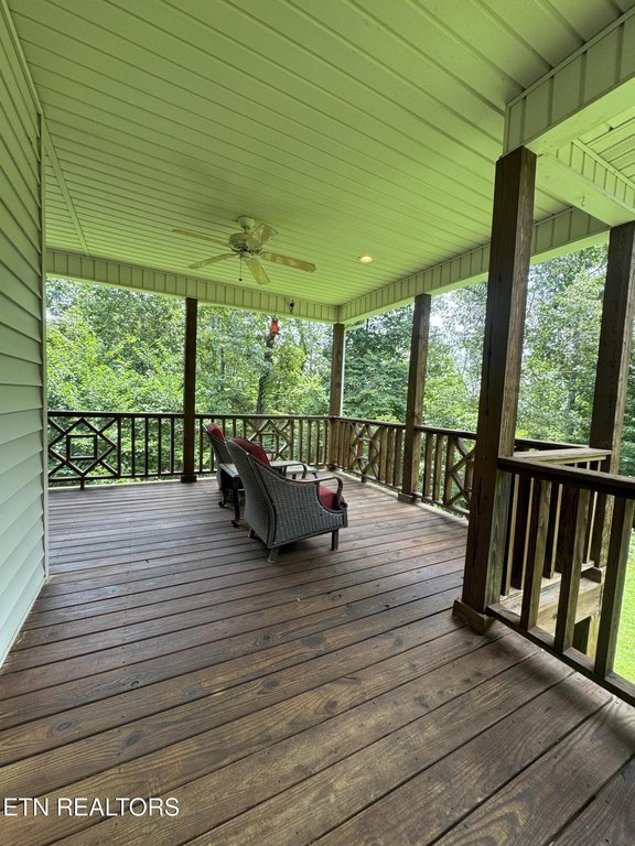 Kingston, Tennessee, 37763, United States, 4 Bedrooms Bedrooms, ,3.5 BathroomsBathrooms,Residential,Forsale,1893802