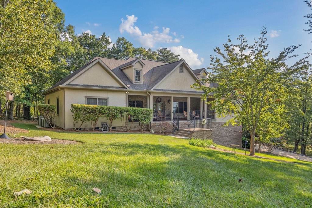 Rising Fawn, Georgia, 30738, United States, 3 Bedrooms Bedrooms, ,3.5 BathroomsBathrooms,Residential,Forsale,1963561