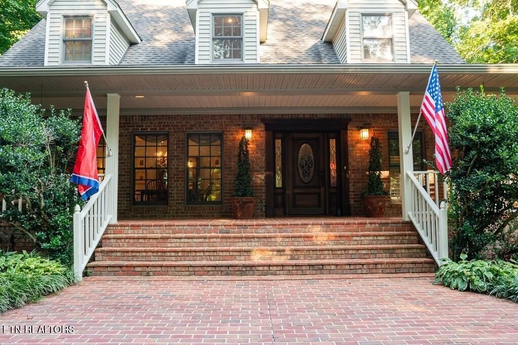 Livingston, Tennessee, 38570, United States, 3 Bedrooms Bedrooms, ,4.5 BathroomsBathrooms,Residential,Forsale,1952671