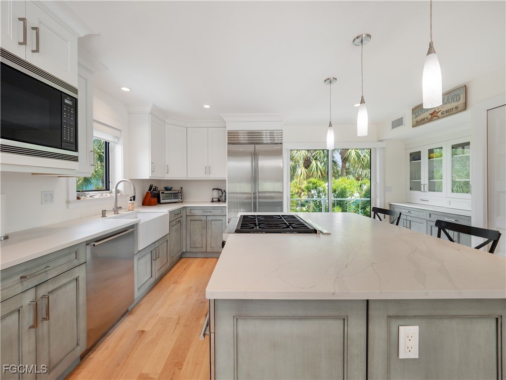 Sanibel, Florida, 33957, United States, 3 Bedrooms Bedrooms, ,3 BathroomsBathrooms,Residential,Forsale,2004804