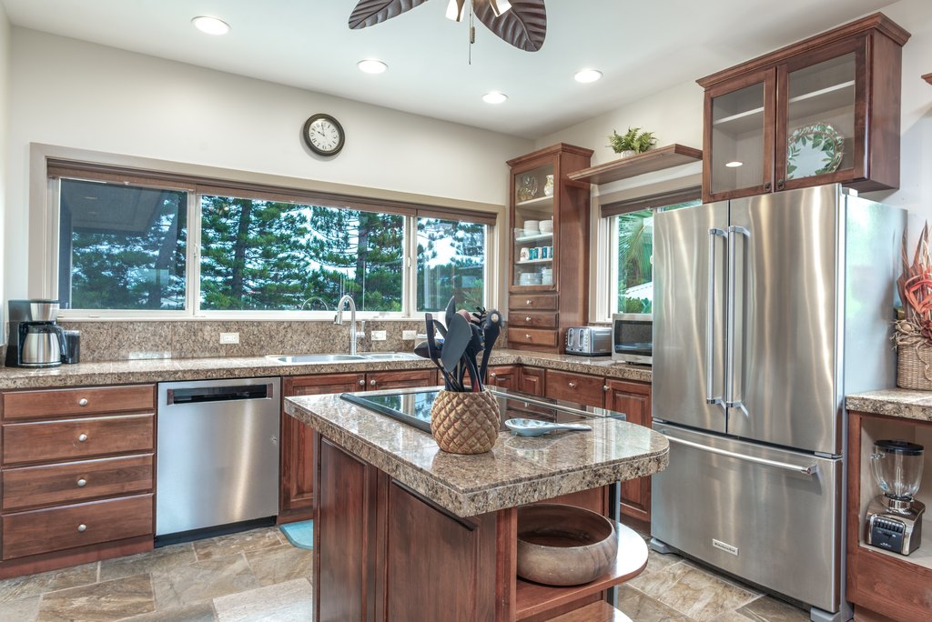 Kailua-Kona, Hawaii, 96740, United States, 4 Bedrooms Bedrooms, ,3.5 BathroomsBathrooms,Residential,Forsale,2004378