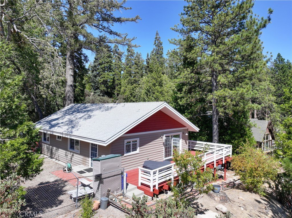 Lake Arrowhead, California, 92352, United States, 4 Bedrooms Bedrooms, ,3 BathroomsBathrooms,Residential,Forsale,1971047