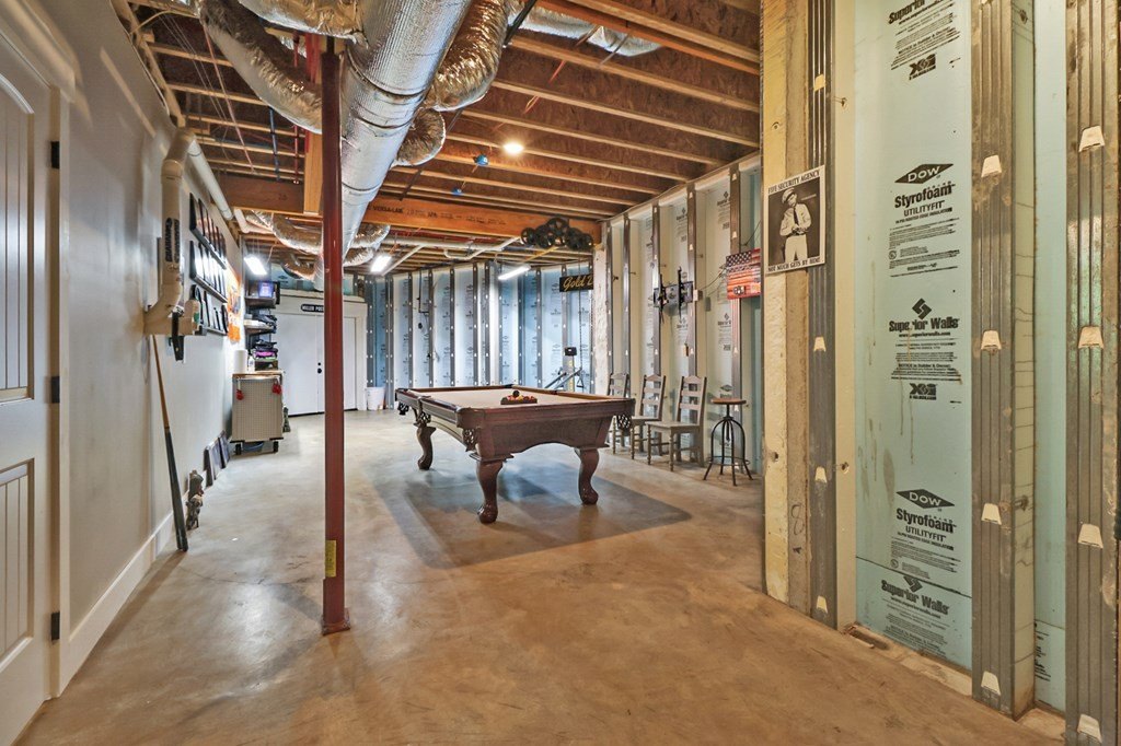 Jamestown, Tennessee, 38556, United States, 4 Bedrooms Bedrooms, ,4 BathroomsBathrooms,Residential,Forsale,1929826