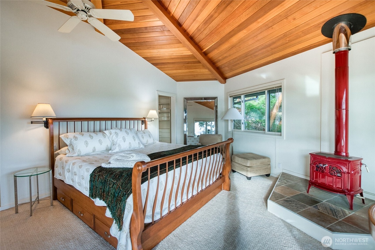 Eastsound, Washington, 98243, United States, 3 Bedrooms Bedrooms, ,2.5 BathroomsBathrooms,Residential,Forsale,2004457