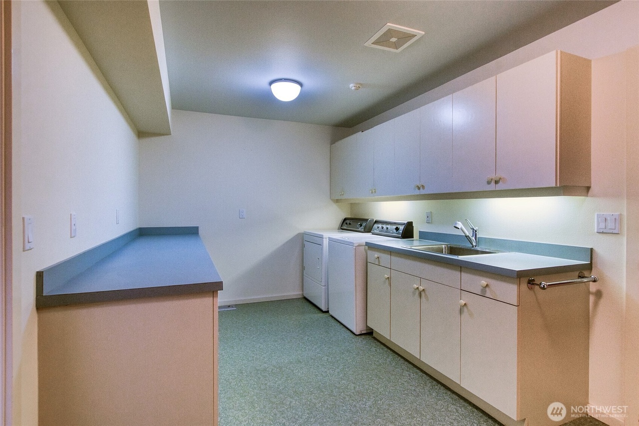 Eastsound, Washington, 98243, United States, 3 Bedrooms Bedrooms, ,2.5 BathroomsBathrooms,Residential,Forsale,2004457